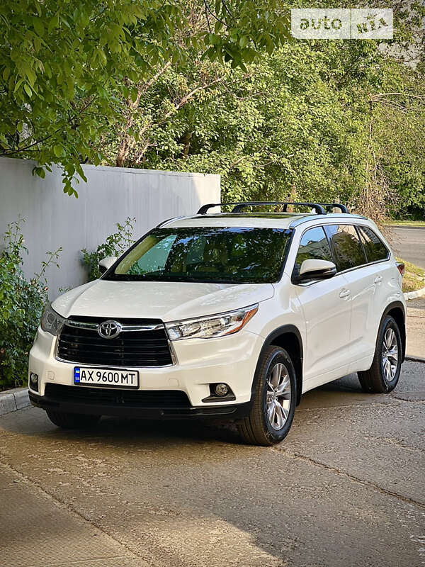 Toyota Highlander 2015