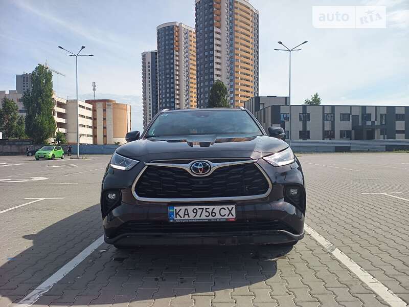 Позашляховик / Кросовер Toyota Highlander 2021 в Києві