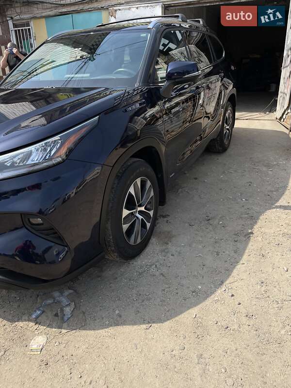 Внедорожник / Кроссовер Toyota Highlander 2020 в Одессе