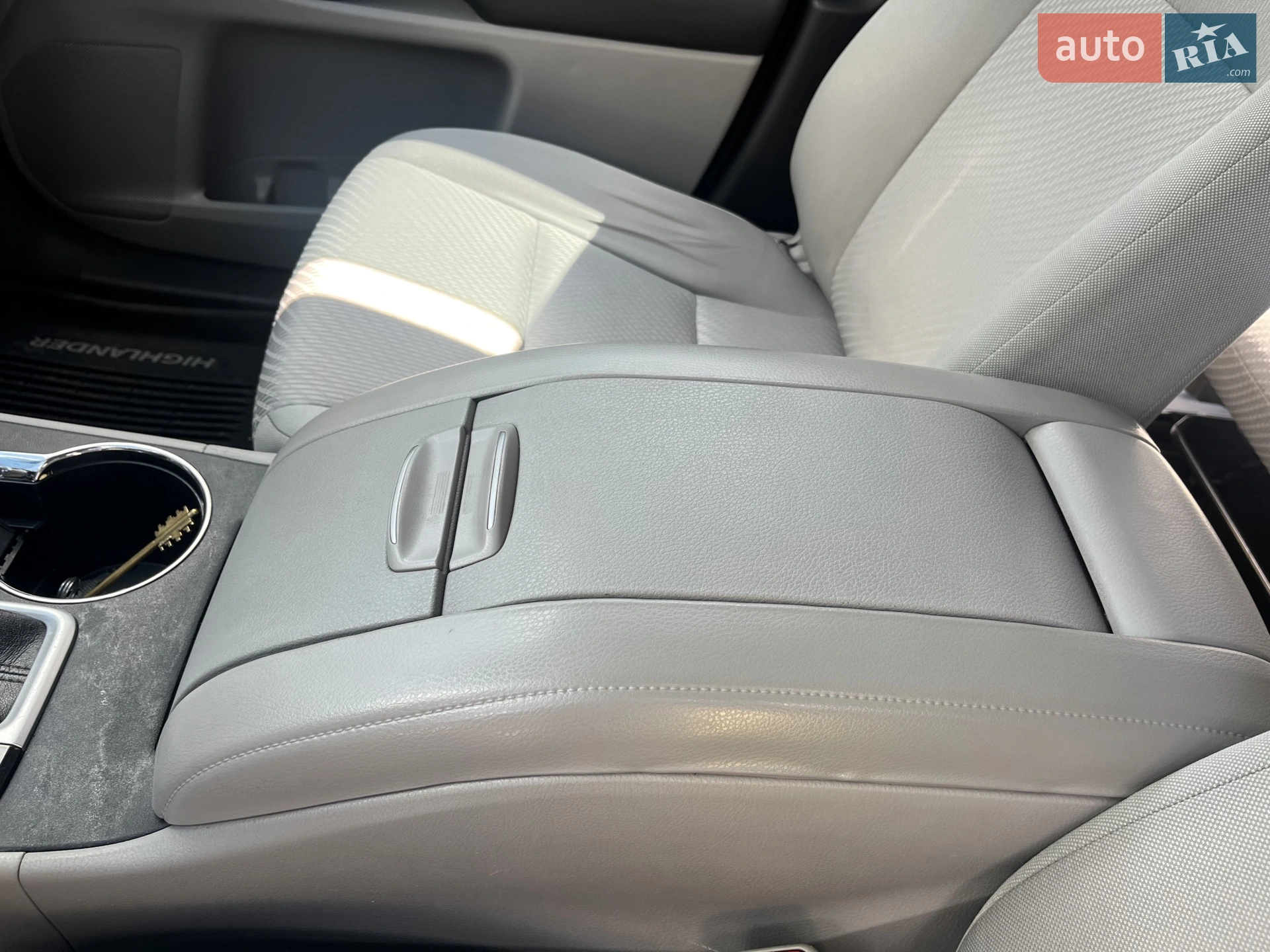 2017 Toyota Highlander - мініатюра 12