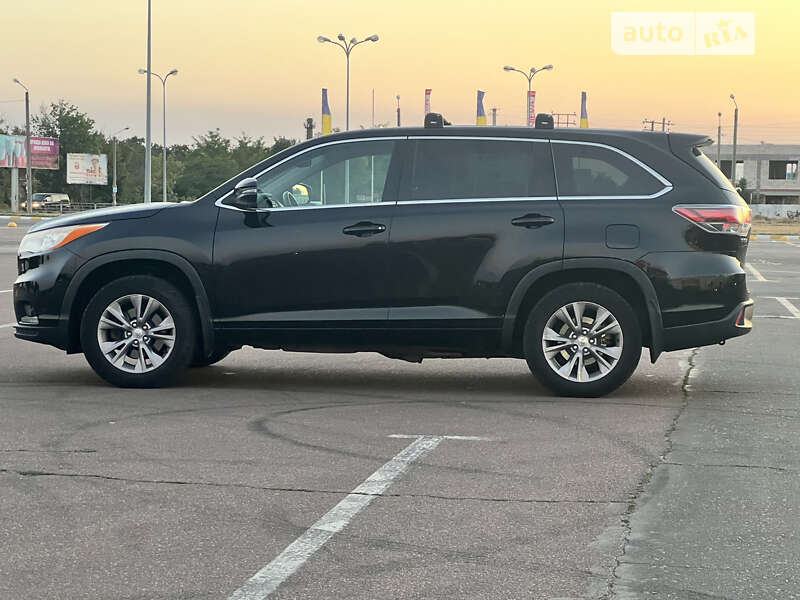 Внедорожник / Кроссовер Toyota Highlander 2014 в Одессе фото 3 Внедорожник / Кроссовер Toyota Highlander 2014 в Одессе