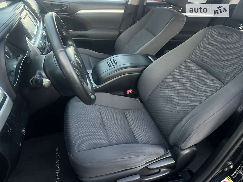 Внедорожник / Кроссовер Toyota Highlander 2014 в Одессе фото 24 Внедорожник / Кроссовер Toyota Highlander 2014 в Одессе