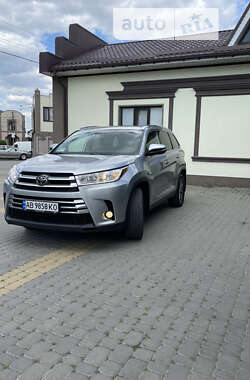 Внедорожник / Кроссовер Toyota Highlander 2018 в Тульчине