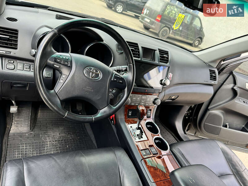 Позашляховик / Кросовер Toyota Highlander 2011 в Києві фото 6 Позашляховик / Кросовер Toyota Highlander 2011 в Києві