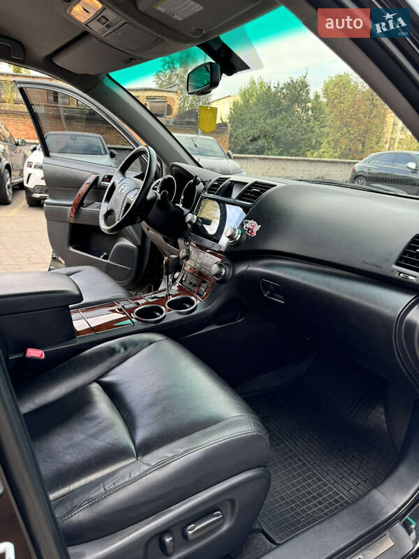 Позашляховик / Кросовер Toyota Highlander 2011 в Києві фото 8 Позашляховик / Кросовер Toyota Highlander 2011 в Києві