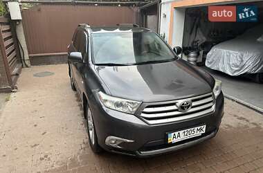 Позашляховик / Кросовер Toyota Highlander 2012 в Києві