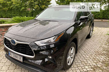 Позашляховик / Кросовер Toyota Highlander 2020 в Києві