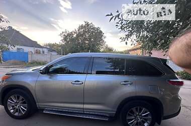 Позашляховик / Кросовер Toyota Highlander 2014 в Черкасах