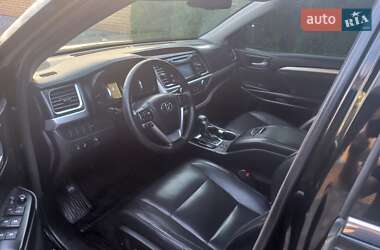 Позашляховик / Кросовер Toyota Highlander 2014 в Краснограді