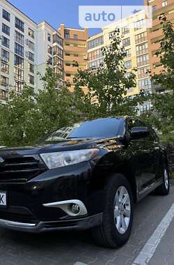 Позашляховик / Кросовер Toyota Highlander 2013 в Києві