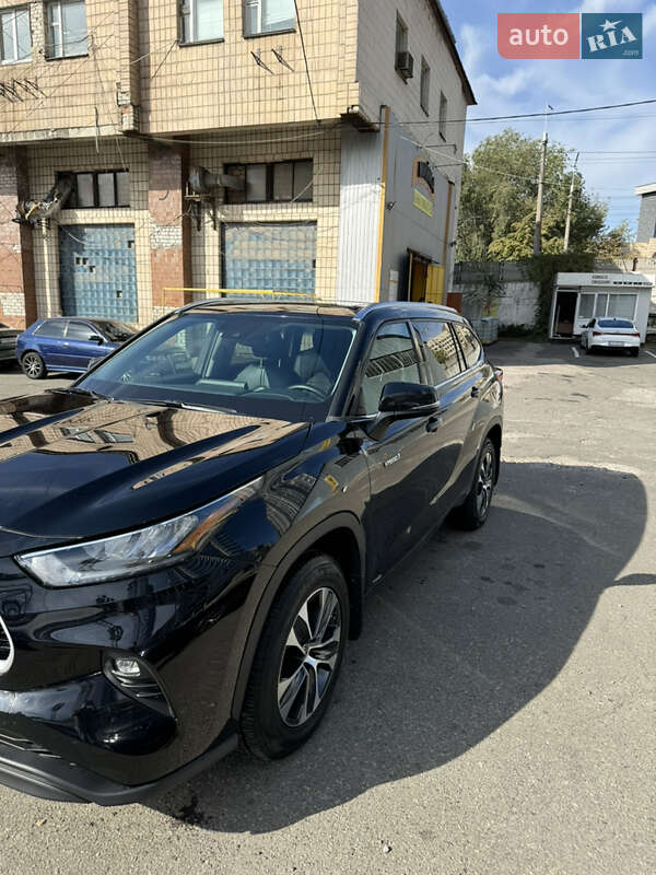 Внедорожник / Кроссовер Toyota Highlander 2020 в Киеве