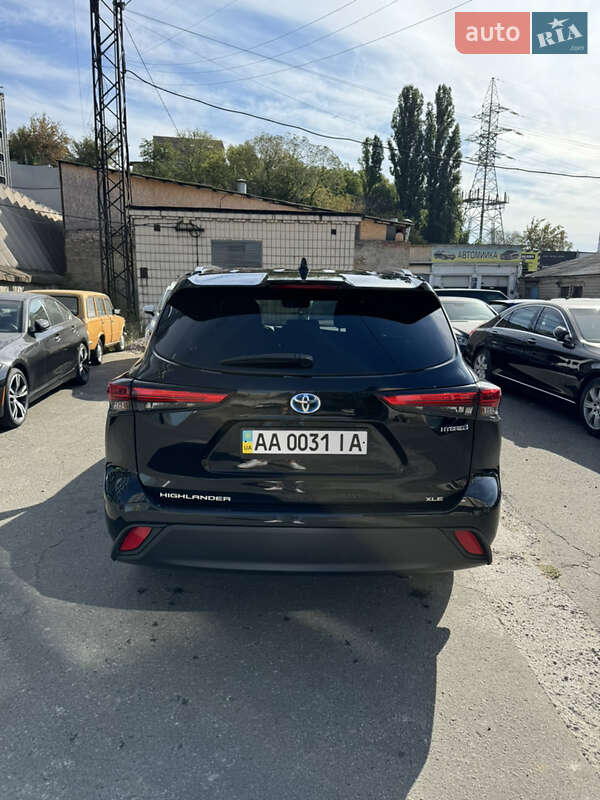 Внедорожник / Кроссовер Toyota Highlander 2020 в Киеве