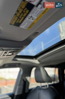 Позашляховик / Кросовер Toyota Highlander 2020 в Києві