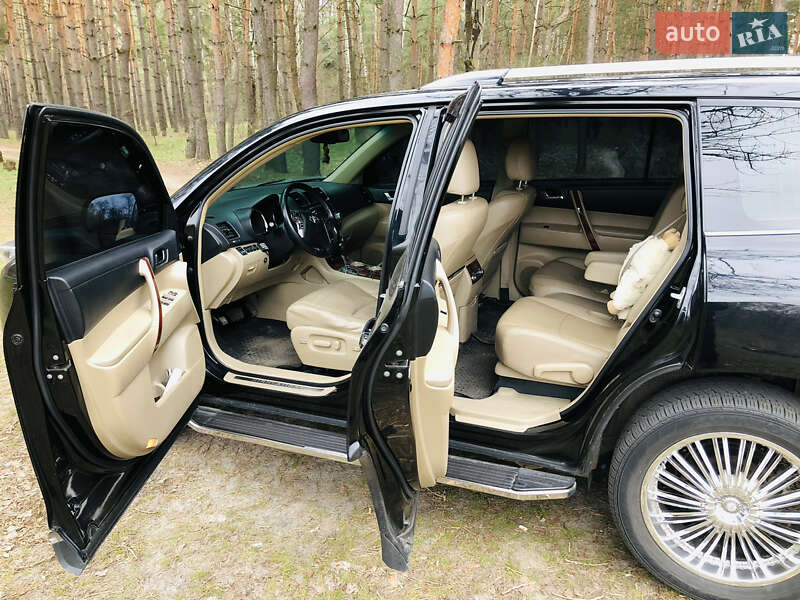Позашляховик / Кросовер Toyota Highlander 2011 в Полтаві