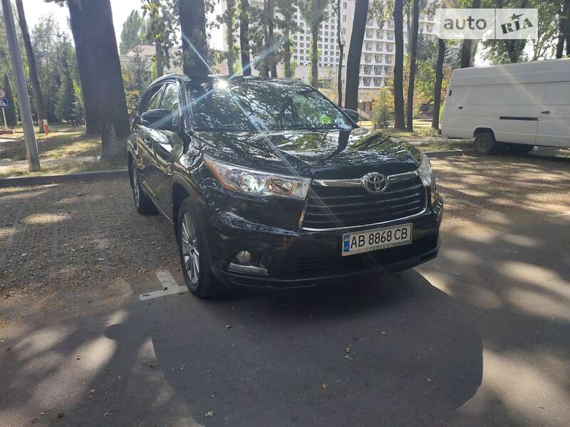 Позашляховик / Кросовер Toyota Highlander 2014 в Вінниці