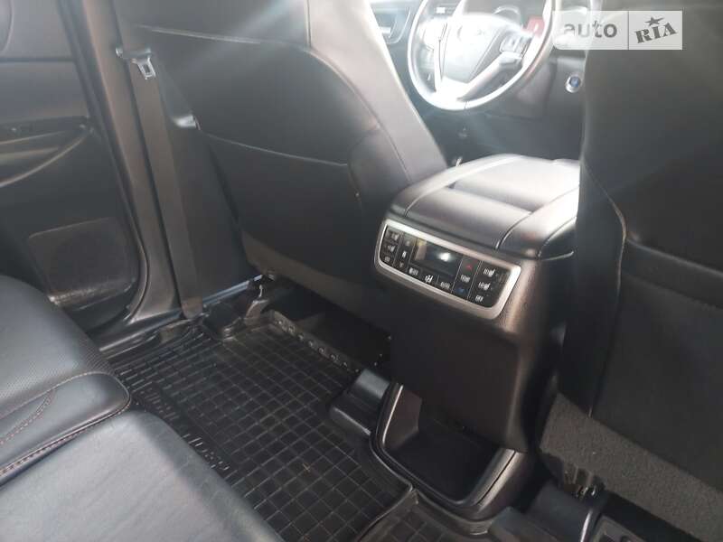 Позашляховик / Кросовер Toyota Highlander 2014 в Вінниці