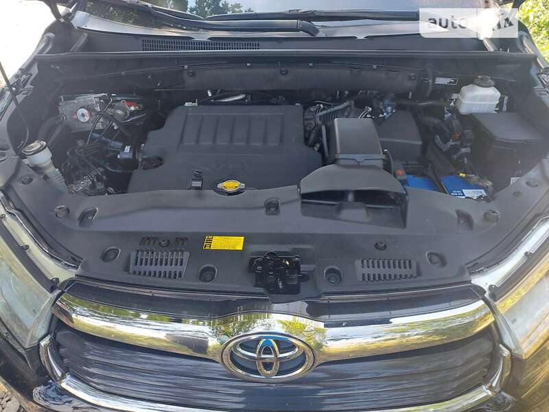 Позашляховик / Кросовер Toyota Highlander 2014 в Вінниці