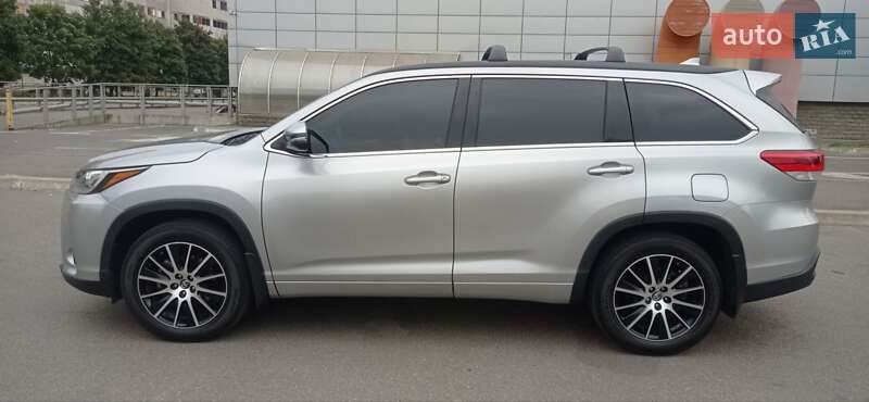 Внедорожник / Кроссовер Toyota Highlander 2017 в Броварах фото 3 Внедорожник / Кроссовер Toyota Highlander 2017 в Броварах
