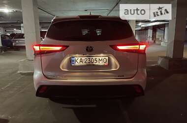 Позашляховик / Кросовер Toyota Highlander 2022 в Києві