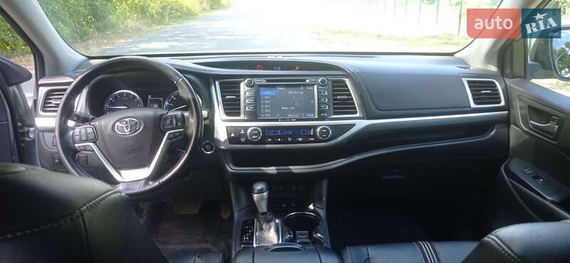 Внедорожник / Кроссовер Toyota Highlander 2017 в Броварах фото 14 Внедорожник / Кроссовер Toyota Highlander 2017 в Броварах
