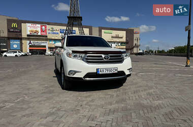 Внедорожник / Кроссовер Toyota Highlander 2012 в Харькове