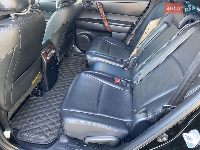 Позашляховик / Кросовер Toyota Highlander 2011 в Києві