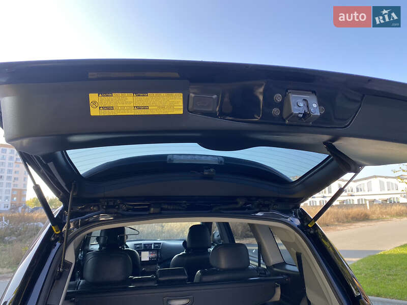 Позашляховик / Кросовер Toyota Highlander 2011 в Києві