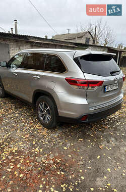 Внедорожник / Кроссовер Toyota Highlander 2019 в Харькове