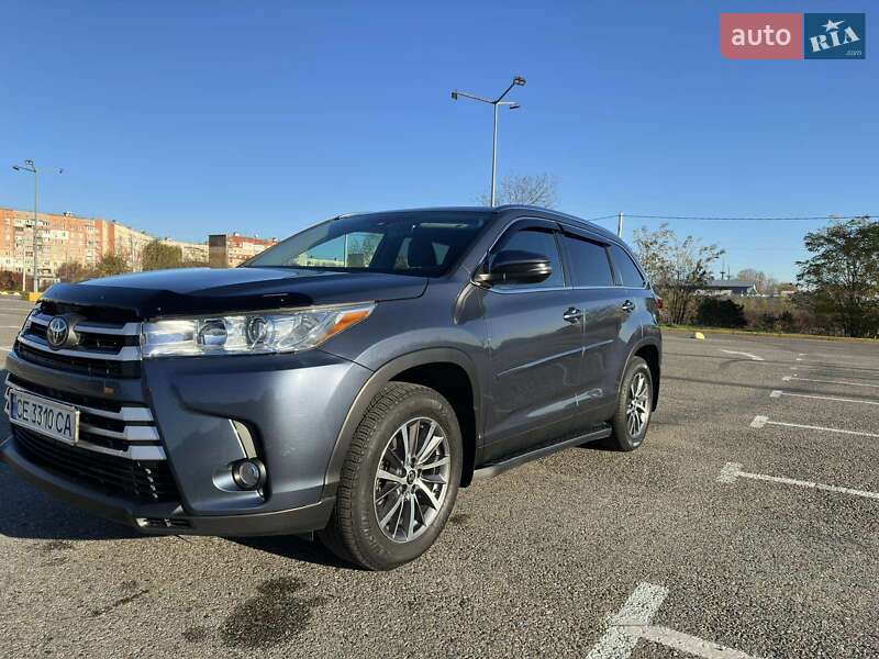 Позашляховик / Кросовер Toyota Highlander 2019 в Чернівцях