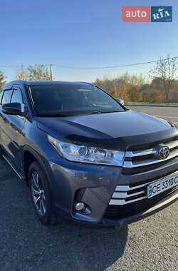 Внедорожник / Кроссовер Toyota Highlander 2019 в 
