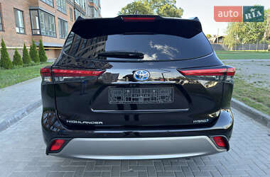 Позашляховик / Кросовер Toyota Highlander 2021 в Житомирі