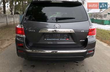 Внедорожник / Кроссовер Toyota Highlander 2012 в Киеве