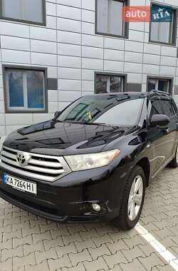 Позашляховик / Кросовер Toyota Highlander 2011 в Броварах