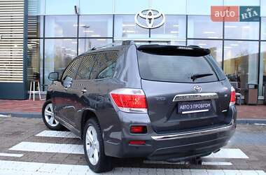 Внедорожник / Кроссовер Toyota Highlander 2011 в Киеве