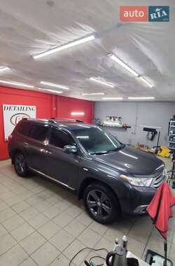 Внедорожник / Кроссовер Toyota Highlander 2012 в Киеве