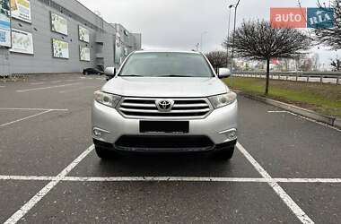 Позашляховик / Кросовер Toyota Highlander 2010 в Києві