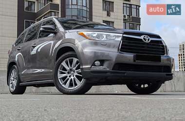 Позашляховик / Кросовер Toyota Highlander 2014 в Києві