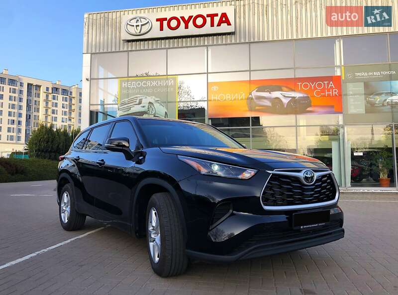Позашляховик / Кросовер Toyota Highlander 2023 в Луцьку