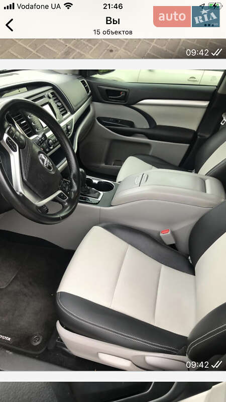 Внедорожник / Кроссовер Toyota Highlander 2017 в Чернигове