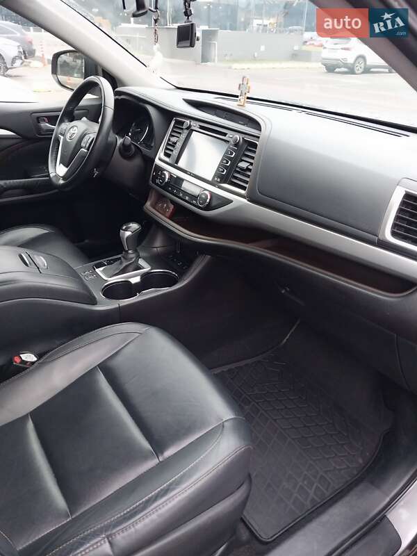 Позашляховик / Кросовер Toyota Highlander 2015 в Одесі