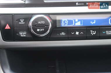 Внедорожник / Кроссовер Toyota Highlander 2017 в 