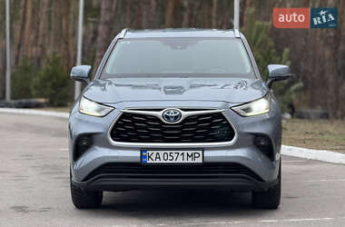 Внедорожник / Кроссовер Toyota Highlander 2021 в 