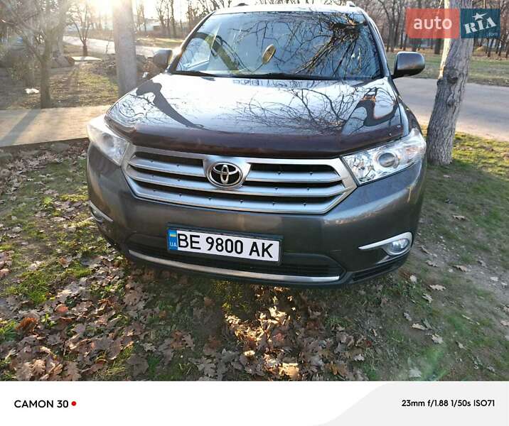 Внедорожник / Кроссовер Toyota Highlander 2013 в Николаеве фото 13 Внедорожник / Кроссовер Toyota Highlander 2013 в Николаеве
