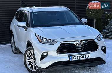 Позашляховик / Кросовер Toyota Highlander 2022 в Вінниці