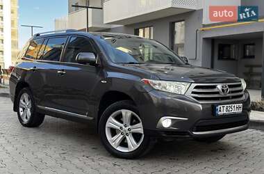 Позашляховик / Кросовер Toyota Highlander 2011 в Івано-Франківську