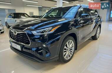 Позашляховик / Кросовер Toyota Highlander 2022 в Хмельницькому