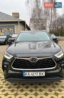 Позашляховик / Кросовер Toyota Highlander 2020 в Києві