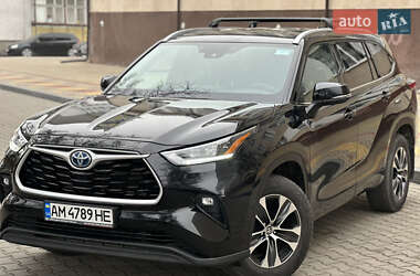 Позашляховик / Кросовер Toyota Highlander 2021 в Звягелі