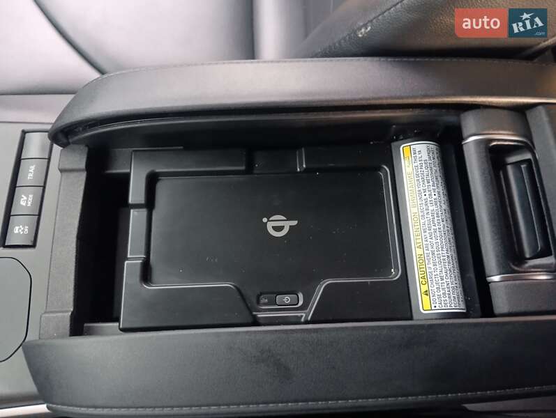 Внедорожник / Кроссовер Toyota Highlander 2022 в Дрогобыче