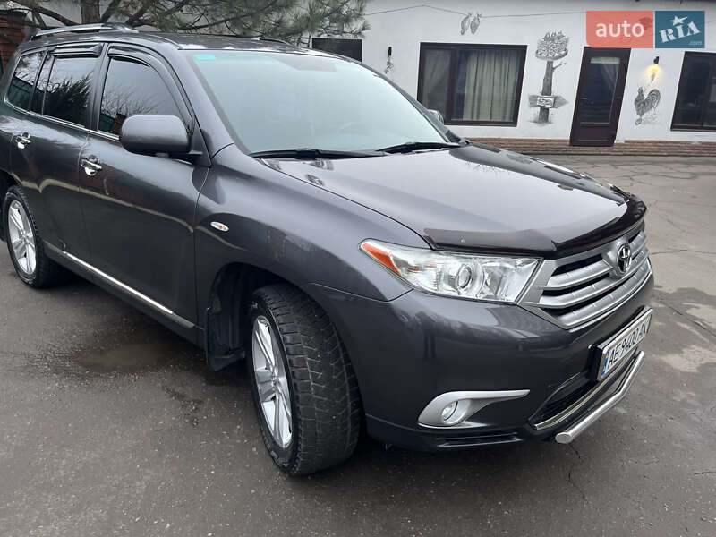 Внедорожник / Кроссовер Toyota Highlander 2012 в Днепре